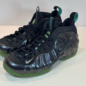 Men’s Nike Pine Green Foamposite Pro Size 7.5 624041 EUC
